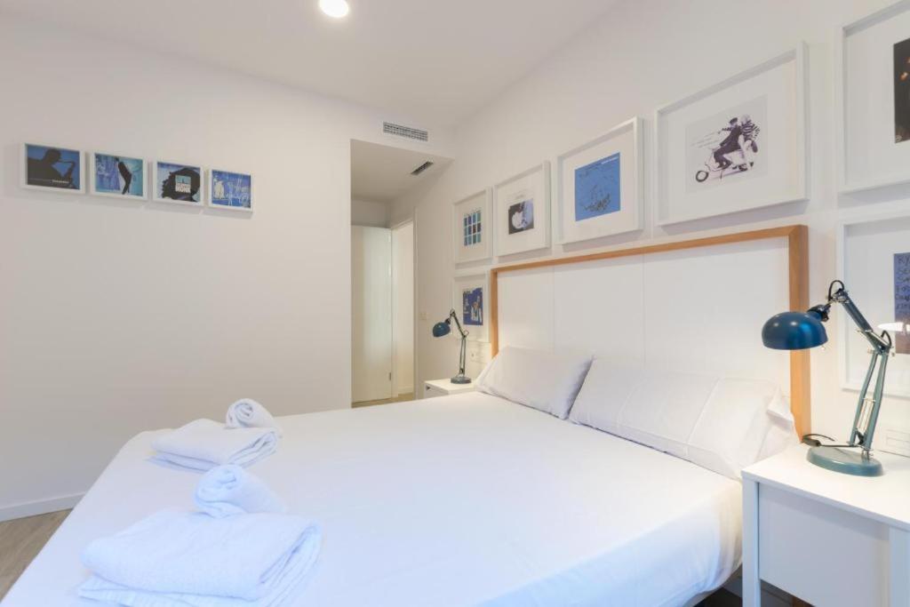Apartamentos Mercado Central บาเลนเซีย ภายนอก รูปภาพ