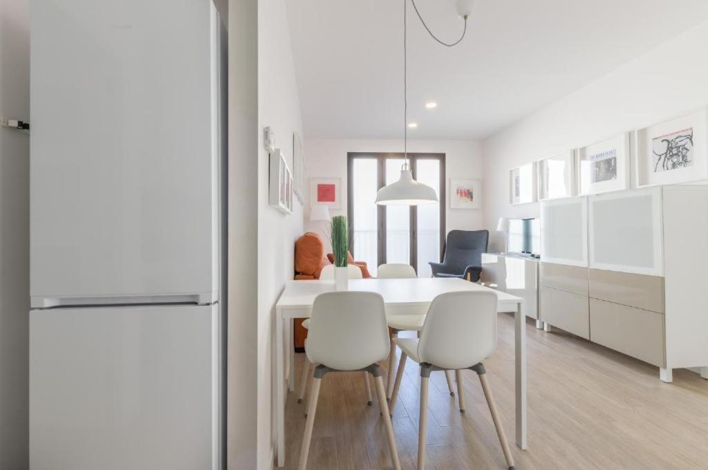 Apartamentos Mercado Central บาเลนเซีย ภายนอก รูปภาพ